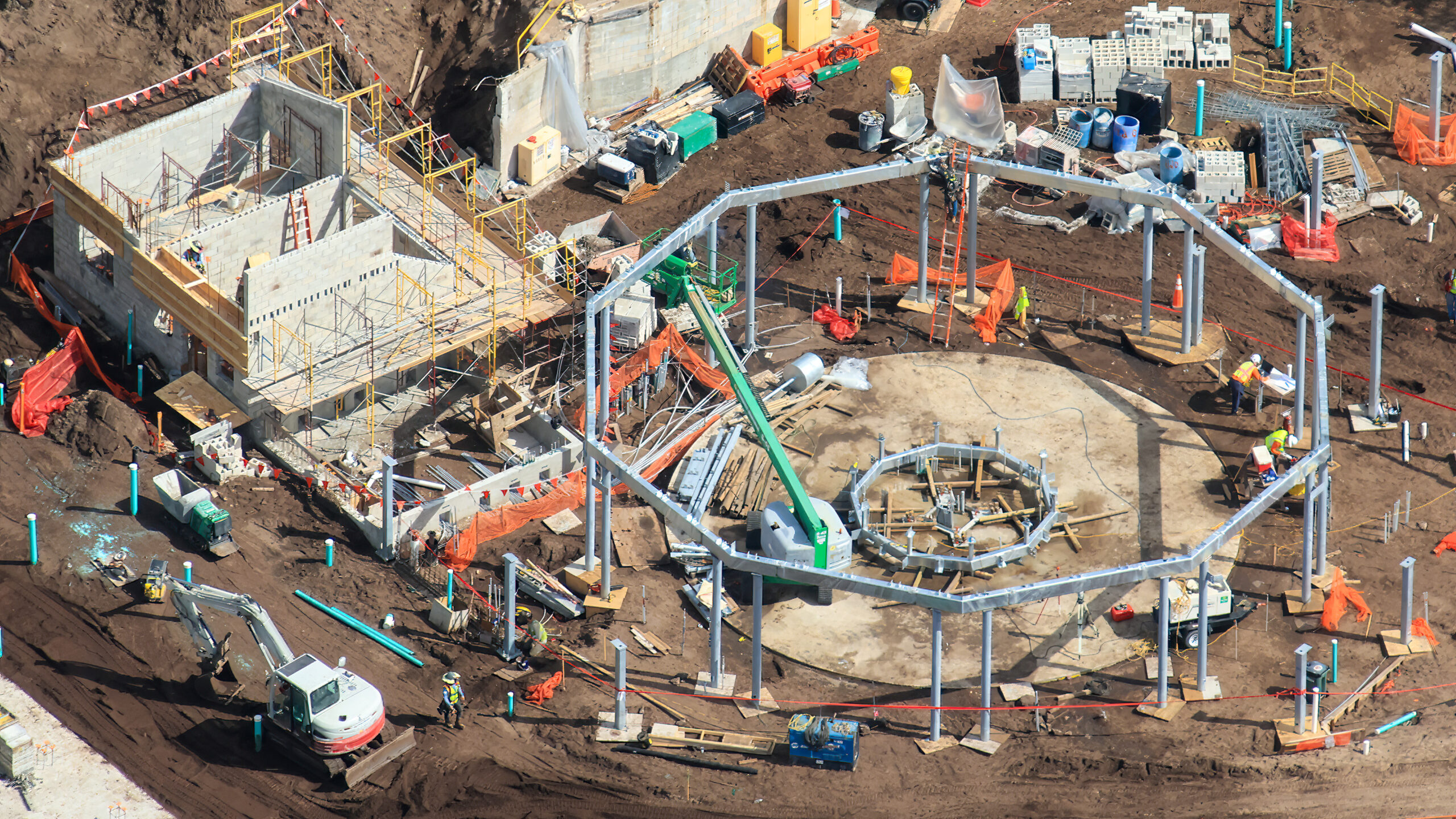 Animal Kingdom Expansion Update: Carousel Structure Now Rising