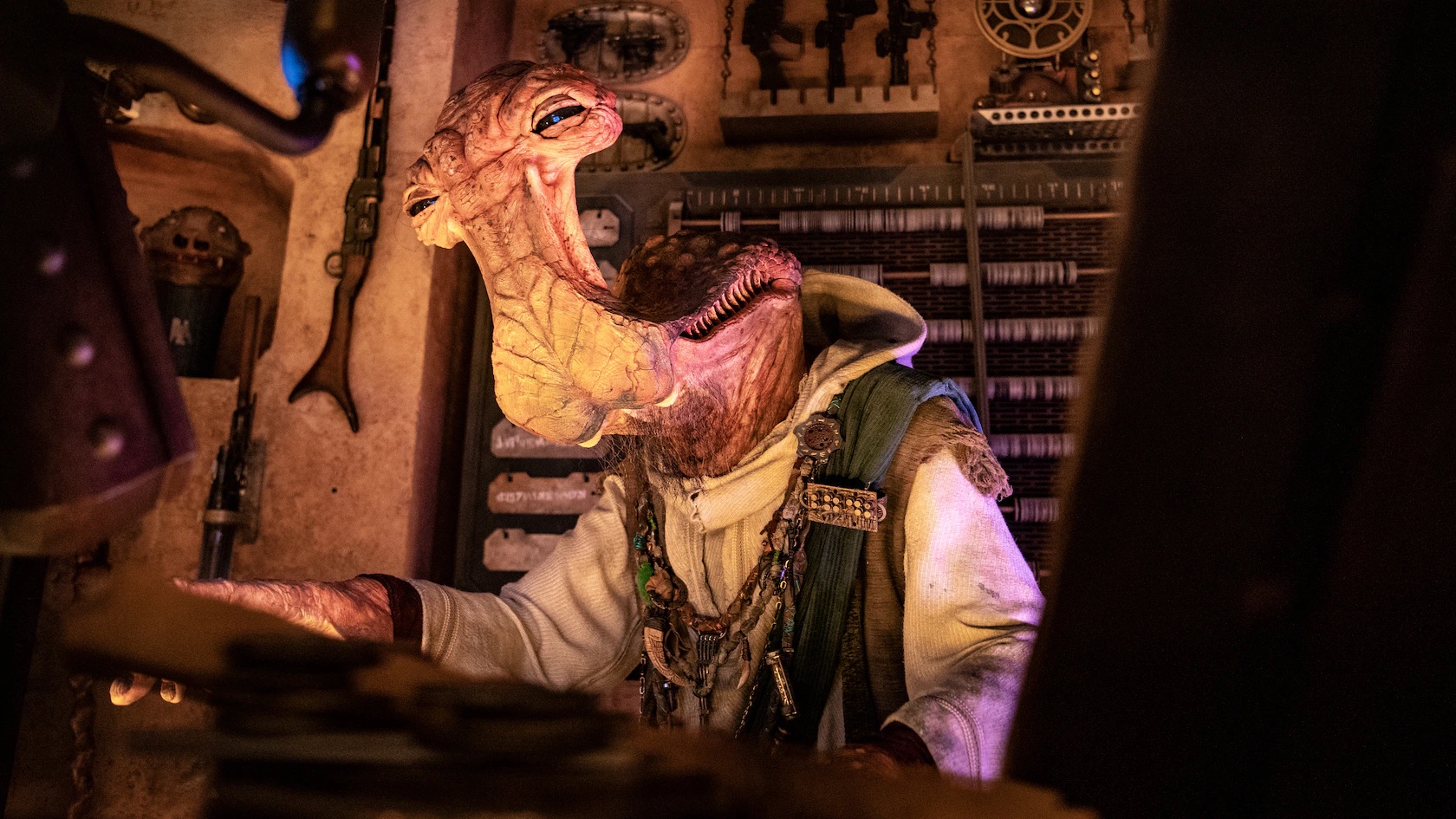 Galaxy’s Edge Update: Popular Shop Shuts Down for Changes