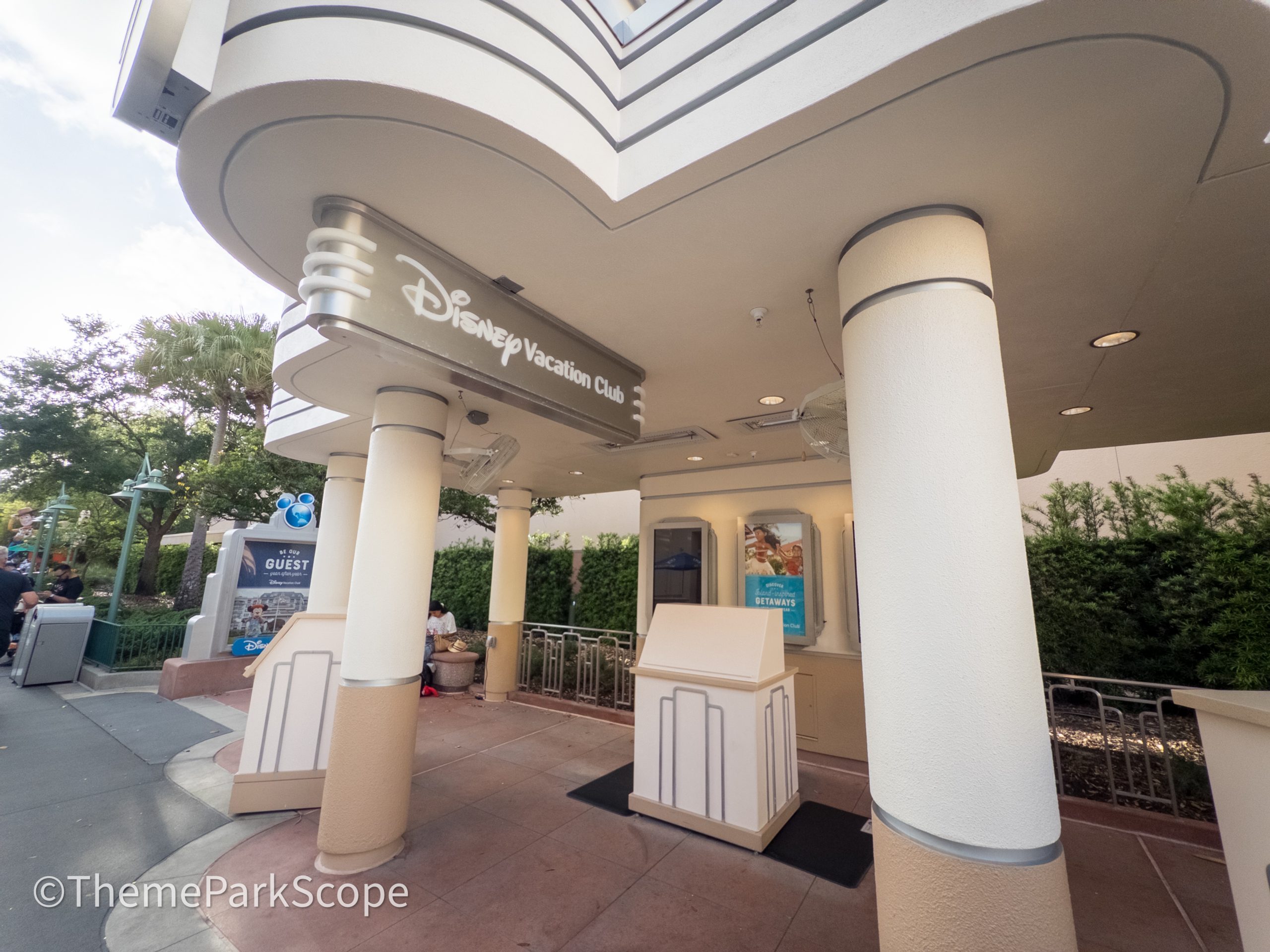 Disney World Has NEW Patriotic DVC Buttons For America’s 250th Anniversary