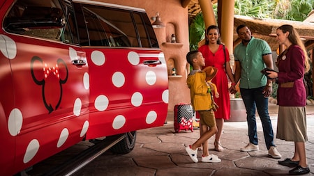 Disney Experimenting With Free Minnie Van Transportation At Resorts