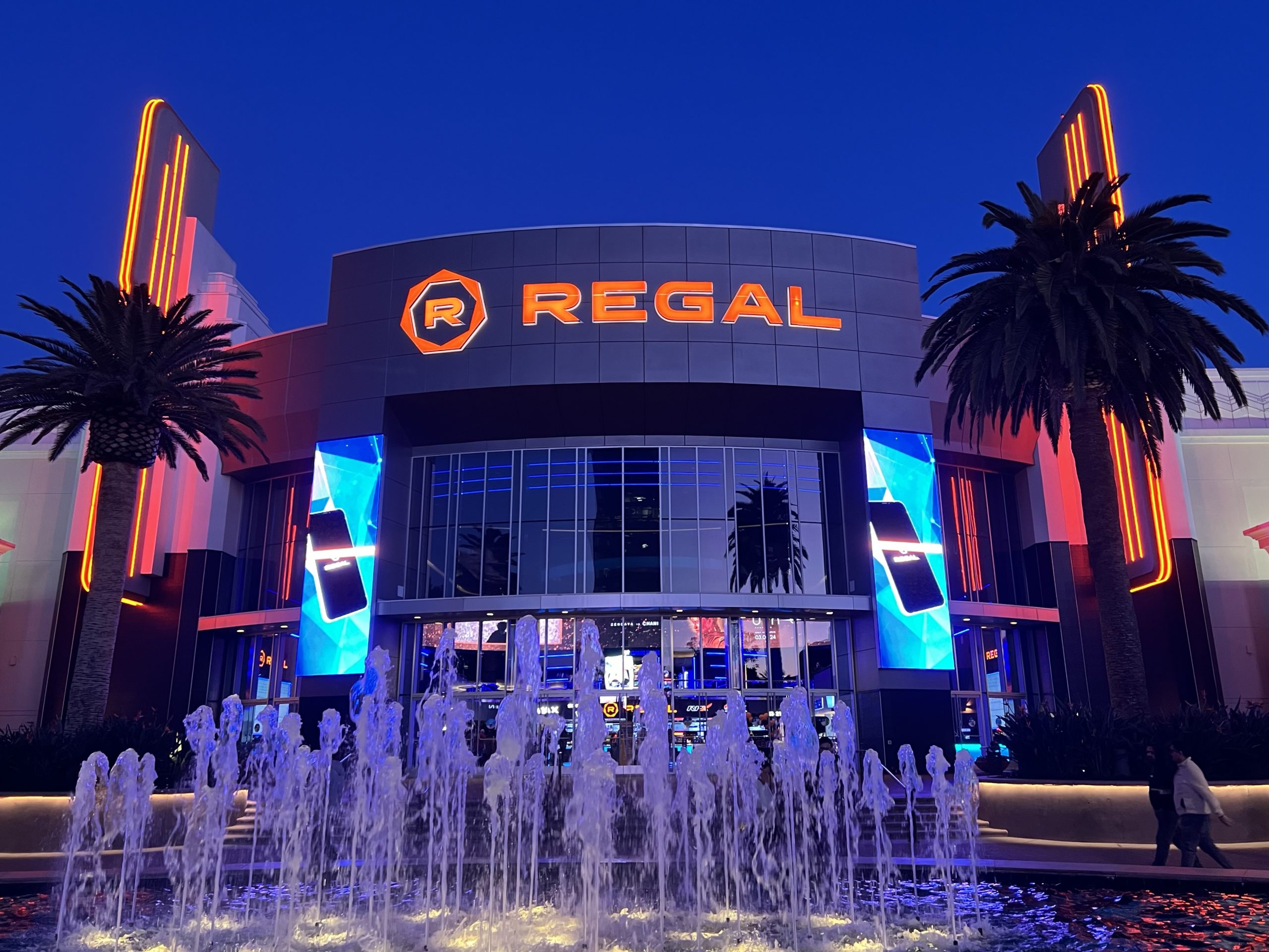 This New Regal Movie Deal Includes Tickets, Popcorn, And Drinks