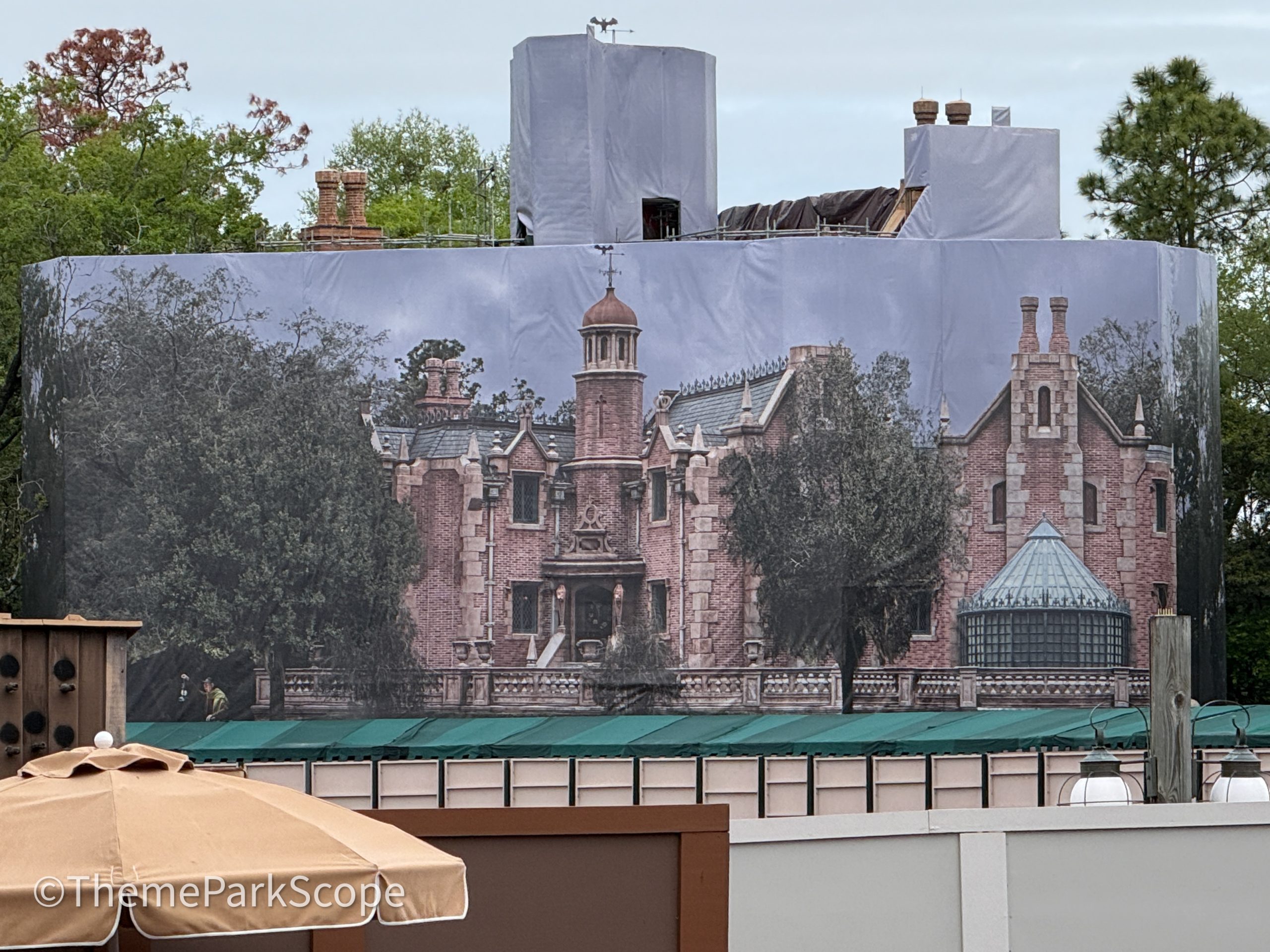 Haunted Mansion Faces Extended Downtime At Magic Kingdom