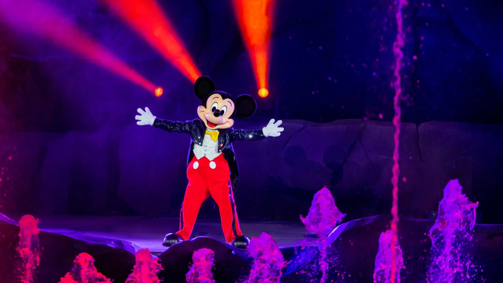 Disney World Quietly Raises Prices For Popular Fantasmic! Dining Package
