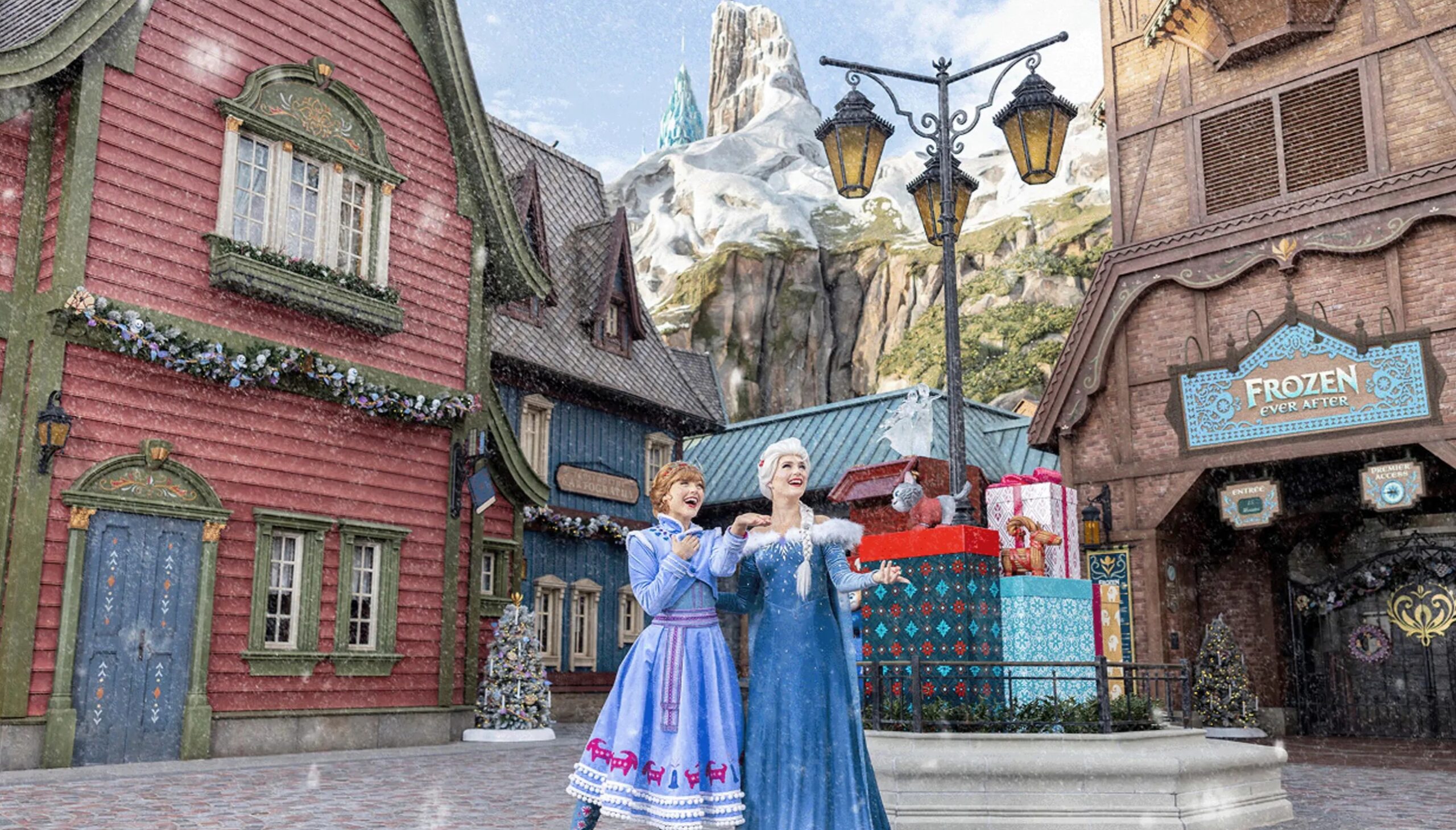 Disneyland Paris Teases The First-Ever Christmas At World Of Frozen