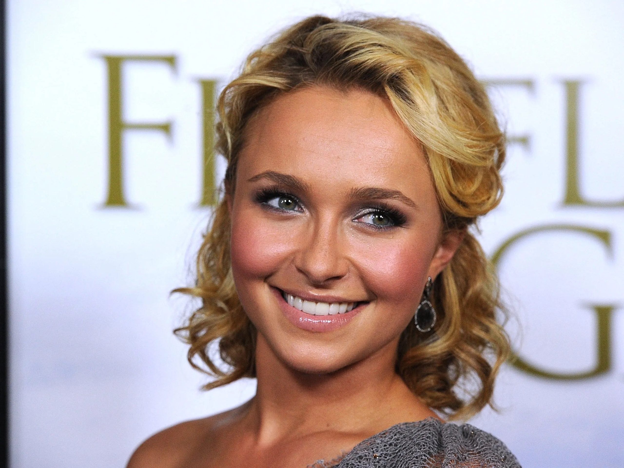 Hayden Panettiere, Known for “Remember the Titans” and “Heroes,” Dies at 36