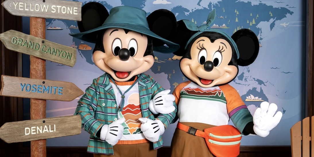Disney Just Debuted a VERY Exclusive Mickey and Minnie Meet-and-Greet