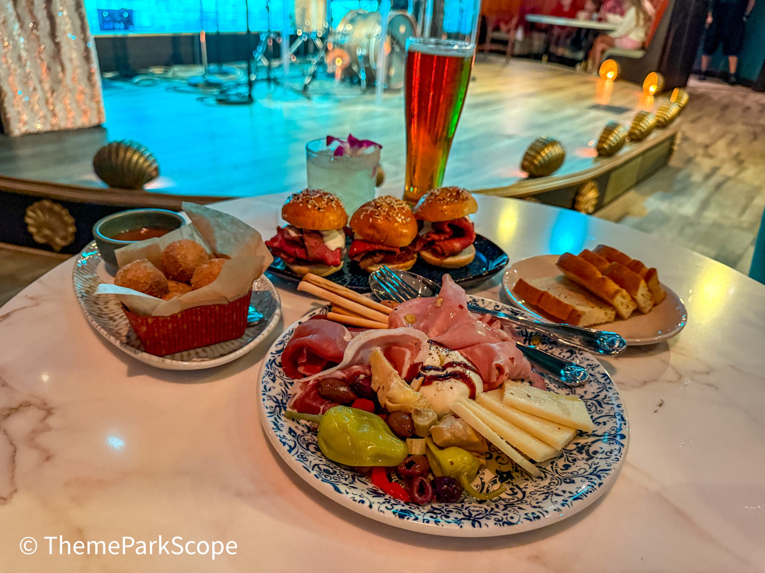 If You Love Disney Cruise Line Lounges, Hurly-Burly Is Where You Need to Be!