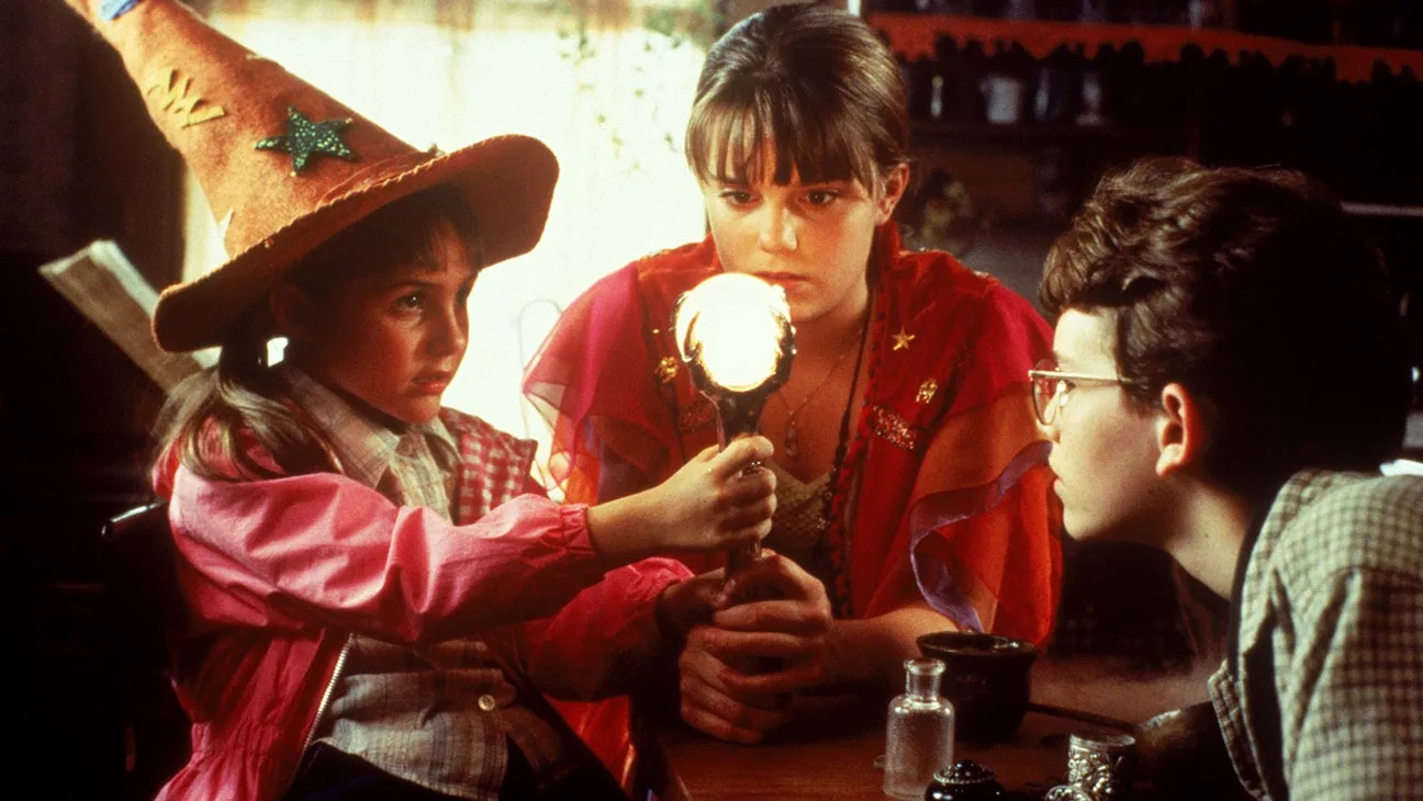 Disney Is Bringing Back Halloweentown After Nearly 20 Years